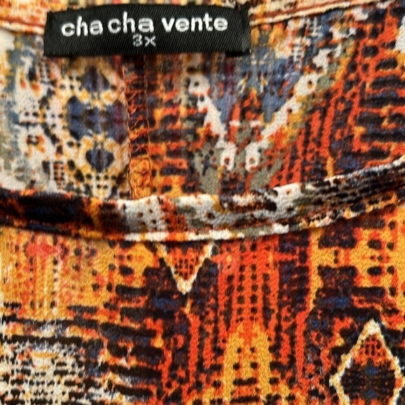Cha cha vente Top, Size 3X, PTP 26”, Front L 33”, Back L 51”, Hi/Low Top - Picture 2 of 5